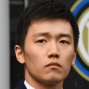 Steven Zhang vende l’Inter? La fuga è sempre più vicina