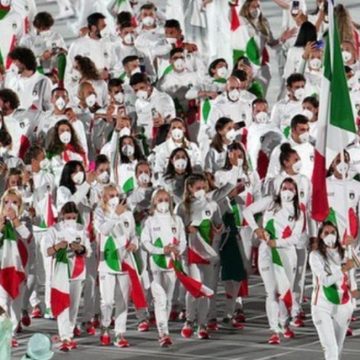 Olimpiadi Tokyo 2020, Italia da record con 37 medaglie. Ma che flop gli sport di squadra