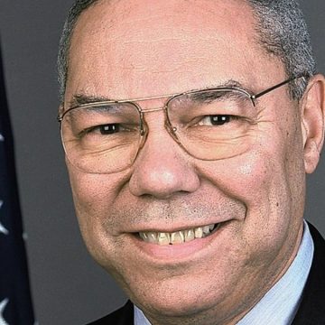 Usa, Colin Powell morto a 84 anni per complicazioni da Covid