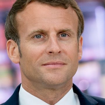 Macron d’Arabia, affari miliardari nel Golfo. Diritti umani? Non sono una priorità