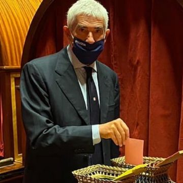 Casini, l’ultimo giapponese della politica che combatte da tre Repubbliche