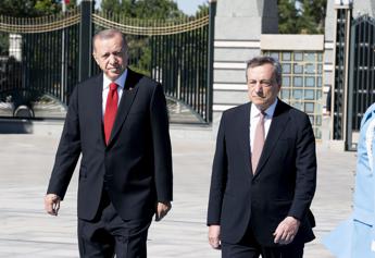 Draghi: "Italia e Turchia unite in sostegno a Ucraina" – Video