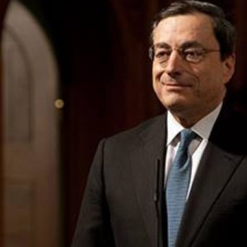 Draghi risponde a uno studente