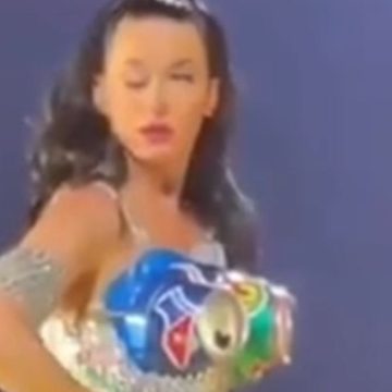 Katy Perry, occhio paralizzato