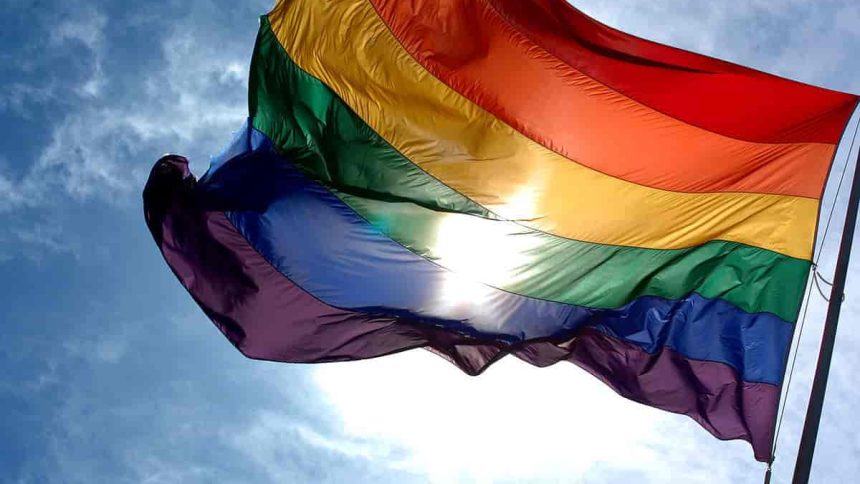 Mese LGBT+, pro life e governo rovinano la festa della cultura queer in Italia