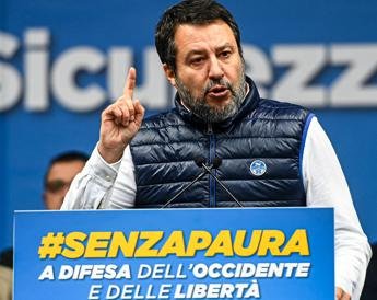 Manifestazione Lega a Milano, Salvini contro corteo pro Palestina: "Fascisti"