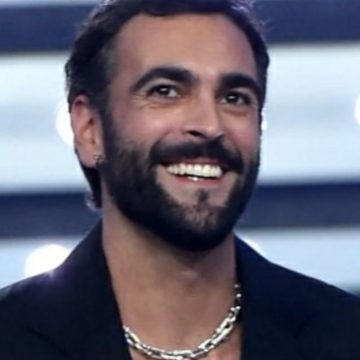 Mengoni a Cagliari