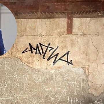 Graffiti a Ercolano, il sindaco: "Giusto pignorare i responsabili"