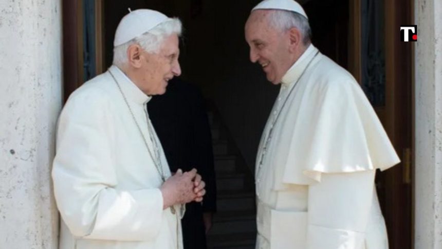 “Francesco è l’antipapa”: l’istanza per dichiarare illegittime le dimissioni di Ratzinger