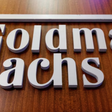 Goldman Sachs è ancora in cima al mondo: affari in volo e utili record