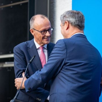 Friedrich Merz, l'anti-Merkel batterà Scholz?