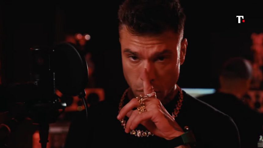 Dissing Fedez e Tony Effe, chi vince? Non fatevi f0ttere! È solo una campagna pubblicitaria a due bibite di m*rda