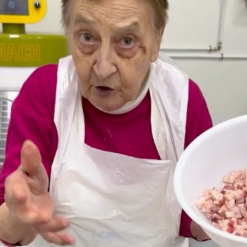 Nonna Silvi, dalla Toscana al Qatar grazie a TikTok: “Che bel piattino, Madama Dorè”