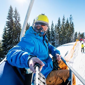 Poca neve, gare annullate, vacanze rovinate… è ora di appendere gli sci al chiodo?