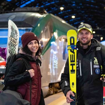 Trenord, tornano i “treni della neve” e la corsa speciale verso i mercatini di Natale